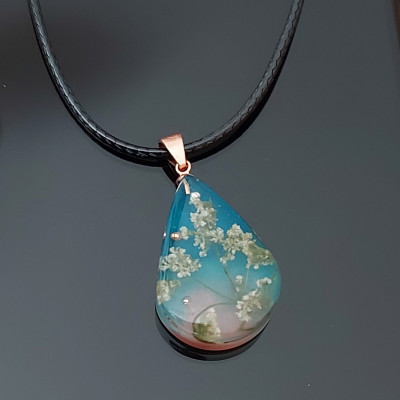 Collier goutte d'eau fleurie